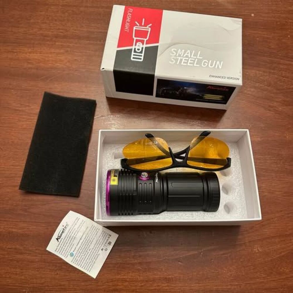 ALONEFIRE SV84 365nm UV Flashlight Strong 45W USB C Rechargeable Black Light